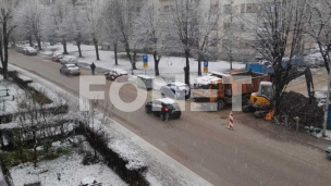 Pretežno oblačno, ponegde sneg